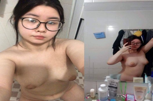 apk sex Huấn luyện viên yoga xinh đẹp bị nhét sextoy vào lồn